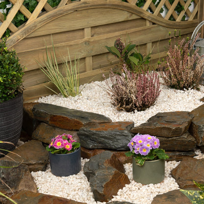 Artico White Marble Chippings  8-10mm - Gardenscapedirect